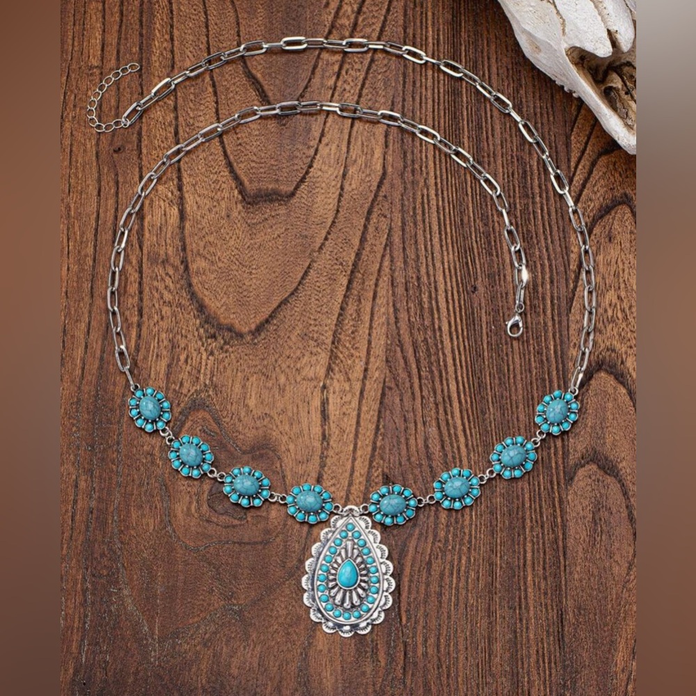 Boho Style Turquoise Floral Pendant Necklace - Fashion Jewelry